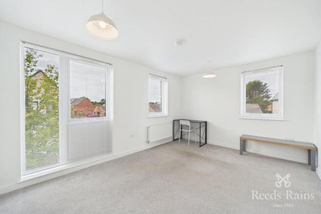 4 bed End of Terrace to rent Image 9
