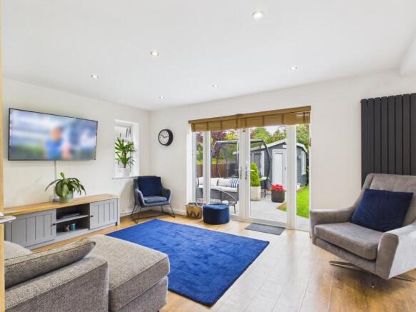 Cecil Avenue - EweMove - Family Room