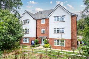 Flat 6, 31, Broadclough Way, Maidstone ME17 3XB