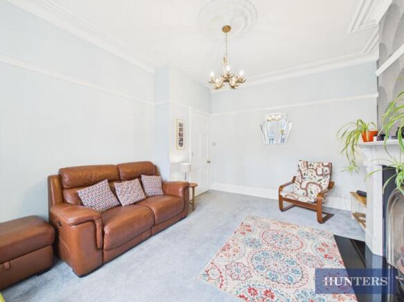 2 bed Flat for sale Image 5
