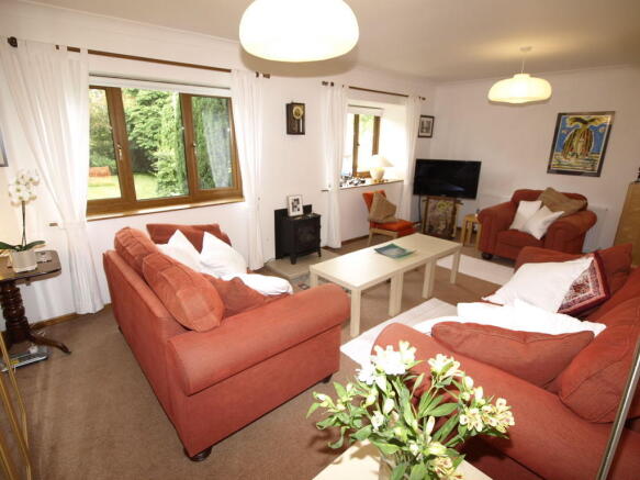 Lounge 2