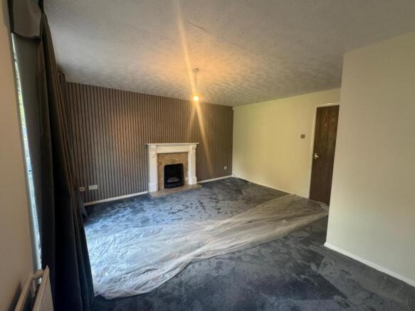 2 bed Semi-Detached to rent Image 10