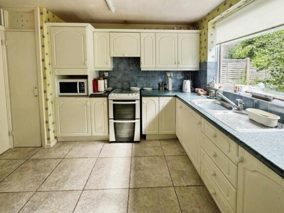 0ba1da9e-Kitchen.jpg