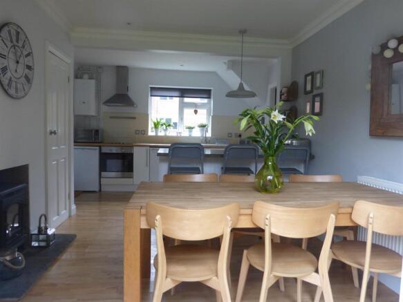Kitchen / Dining Room