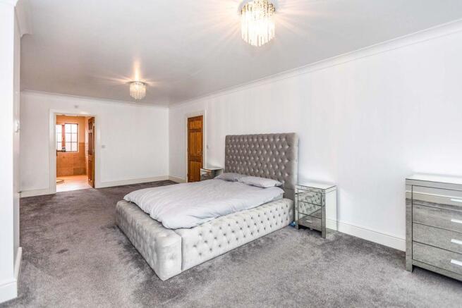 Bedroom 1 (Double with Ensuite)
