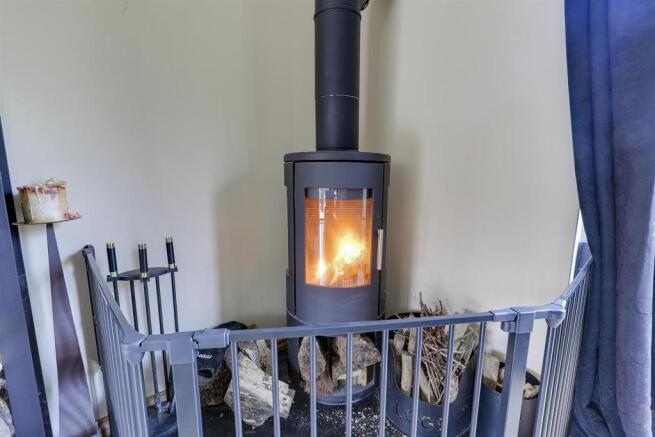 Log burner 1.jpg