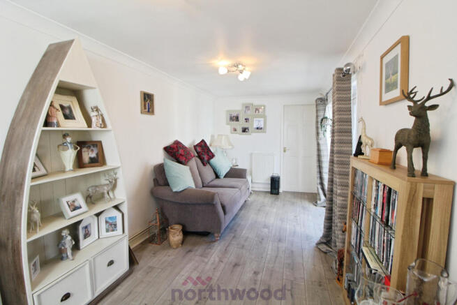 4 bed Semi-Detached for sale Image 7