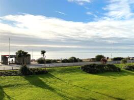 10, St Kitts, West Parade, Bexhill-on-sea TN39 3DR