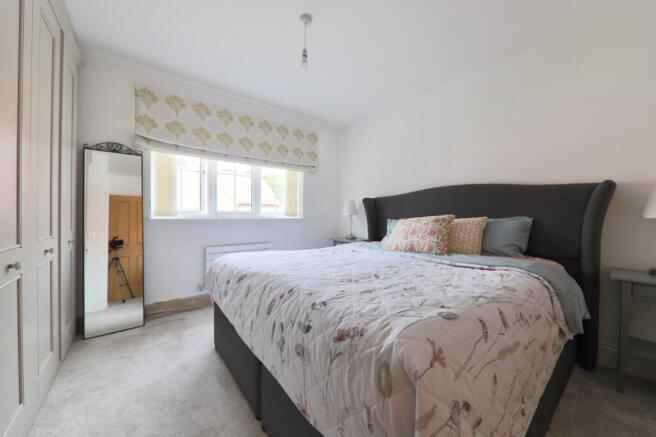 4 bed Detached for sale Image 12