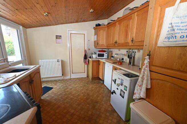 2 bed Bungalow for sale Image 9