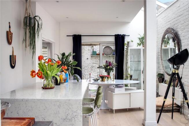 Kitchen/Diner View 4