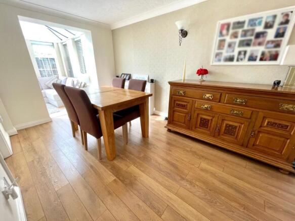 Dining Room.jpg