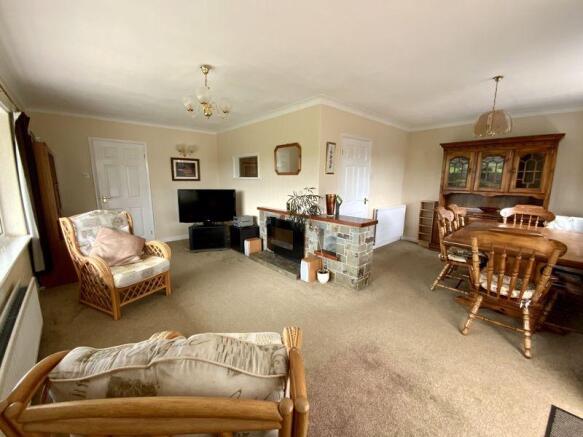 living room/ d...