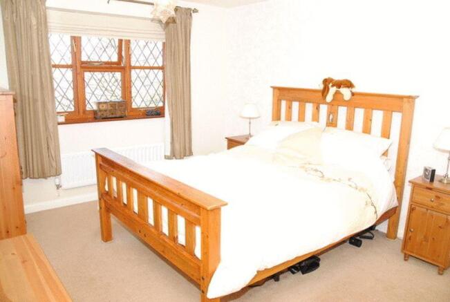 BEDROOM 1