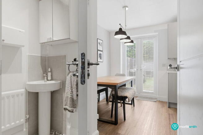 3 bed Town House for sale Image 9