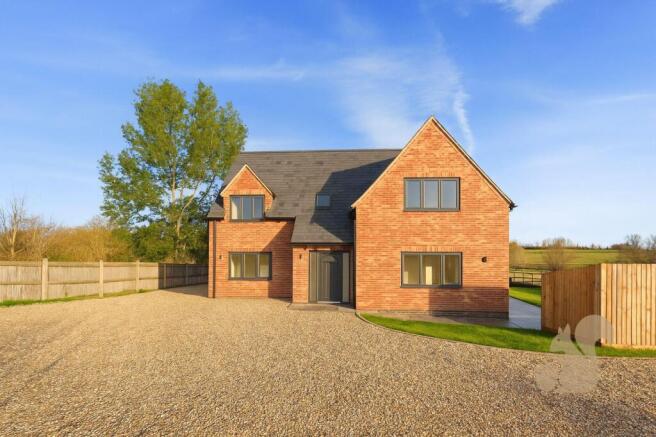 Stows Hil - Front Shot.jpg