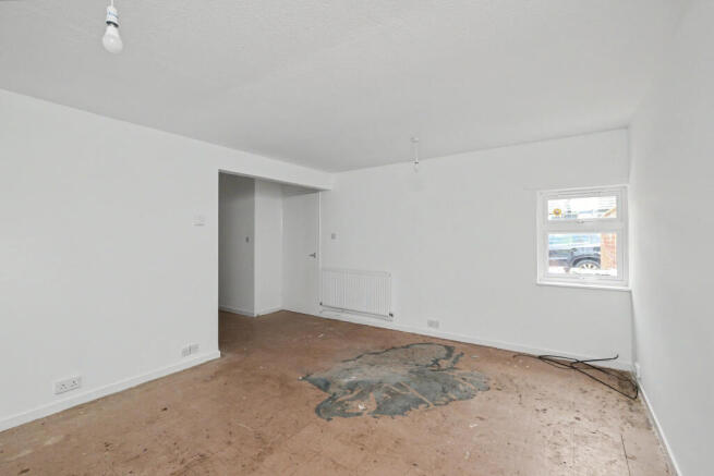 39 Arncliffe Drive, Heelands, Milton Keynes, Buckinghamshire, MK13 7LE