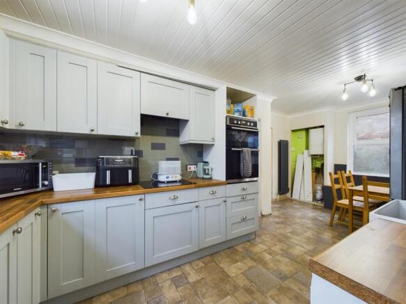 Kitchen/Dining Room