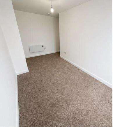 2 bed Flat to rent Image 4