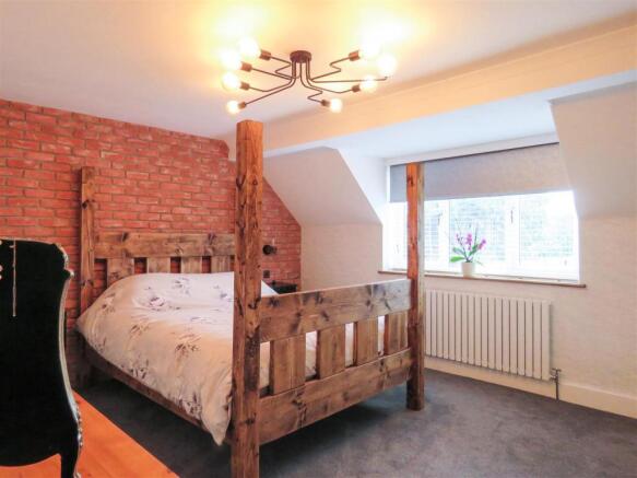Bed 1.JPG