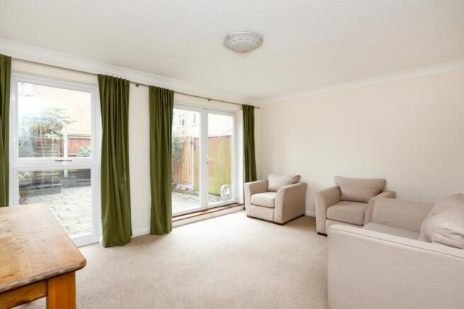 21-holm-oak-close...