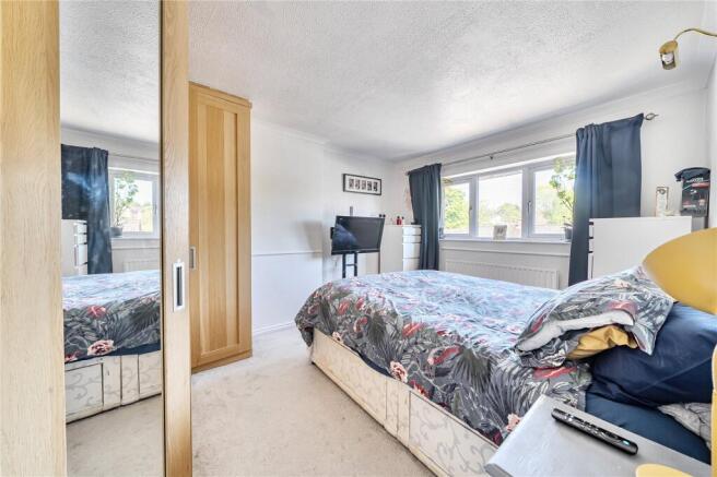 Castlefields Avenue, Charlton Kings, Cheltenham, GL52 photo 3