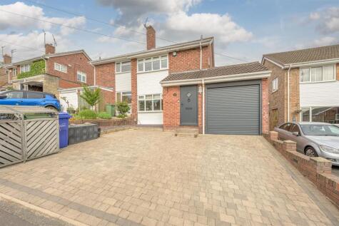 Meadow Way, Wordsley, DY8 5JD