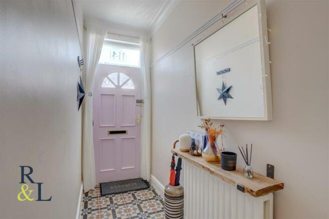 Woolmer Road (16).jpg
