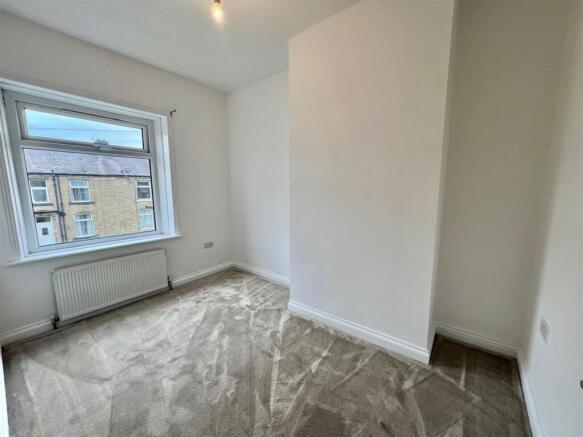 2 bed Terraced for sale Image 6