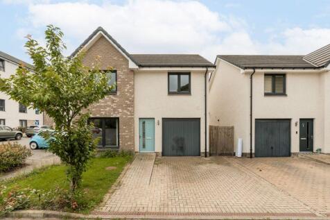 83 Kaims Crescent, Livingston, EH54 7FY