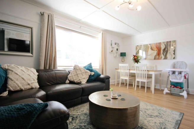 Lounge/Diner