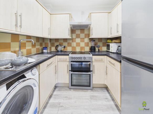 Presented by Clinton at EweMove Bexleyheath and D