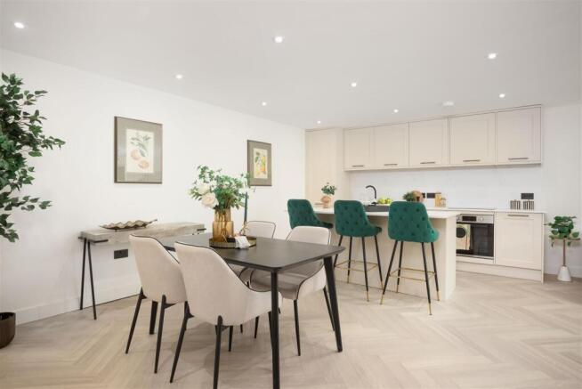 3 bed Apartment for sale Image 4