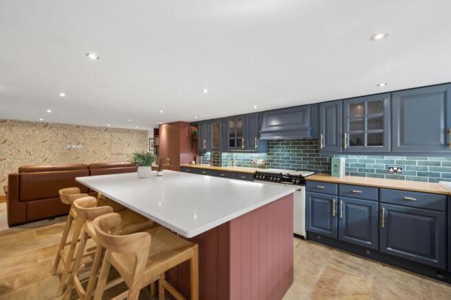 Open Plan Kitchen / Diner
