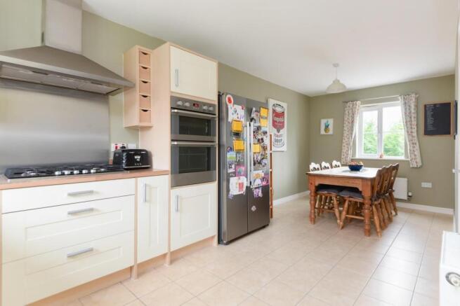 Kitchen/dining room 