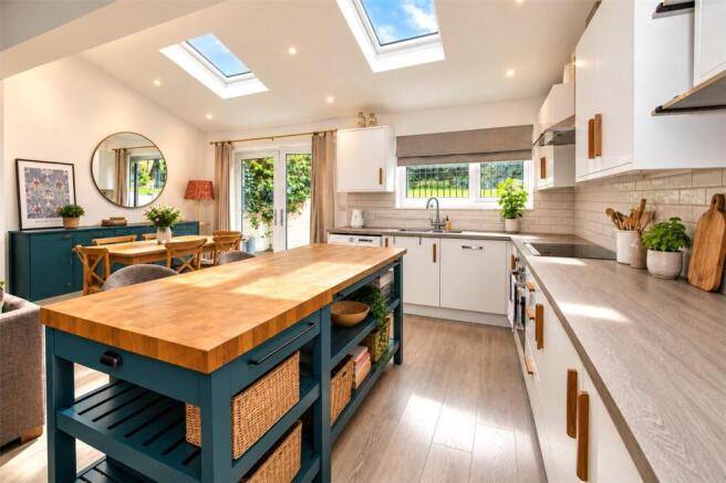 St. Albans Road, Claughton, Wirral photo 4