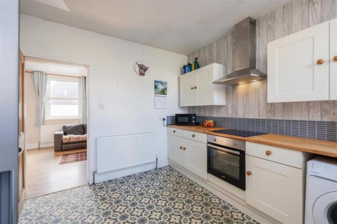 2 bed Cottage for sale Image 6