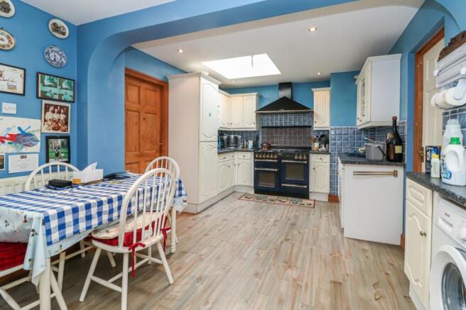 Kitchen/Breakfast