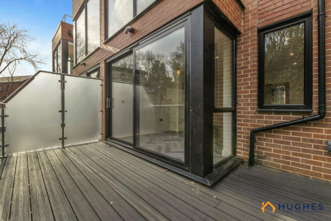 4 bed Town House for sale Image 8