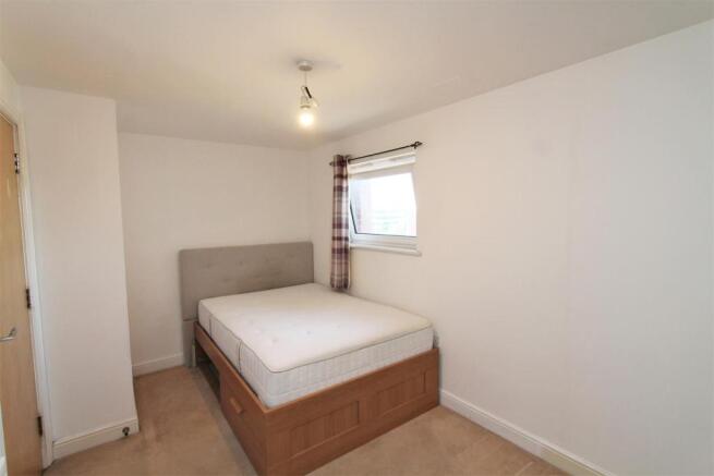 Master Bedroom.JPG