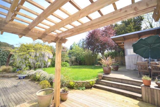 Pergola.JPG