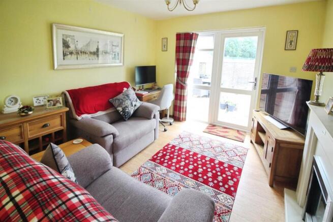 4 bed Semi-Detached for sale Image 10