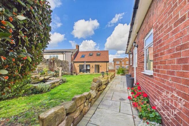 3-bed detached on High Street, Eston, Middlesbrough, £399,950