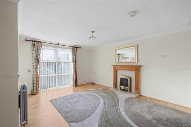 Lounge/Sitting Room