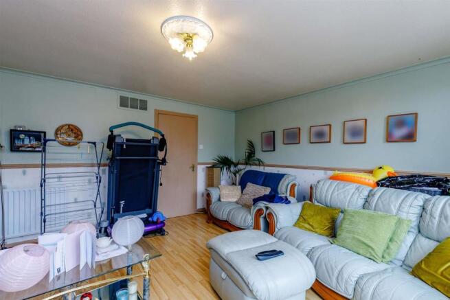 8477340-interior02-800.jpg