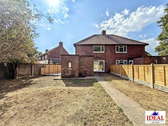 3 bed Semi-Detached for sale Image 4