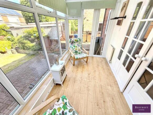3 bed Semi-Detached for sale Image 8