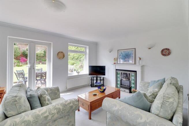 Sitting Room 2.jpg