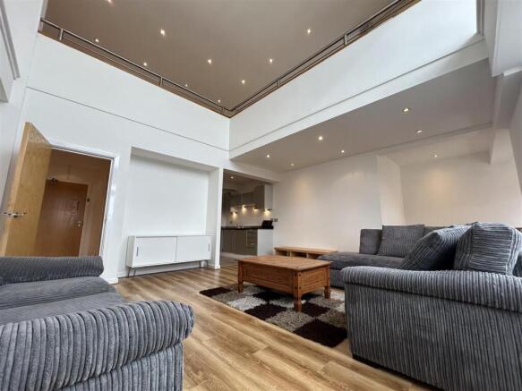 Livingroom (2).jpeg