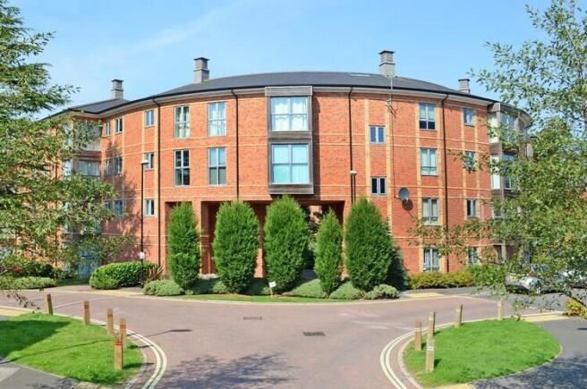 2 bed Flat to rent Image 11